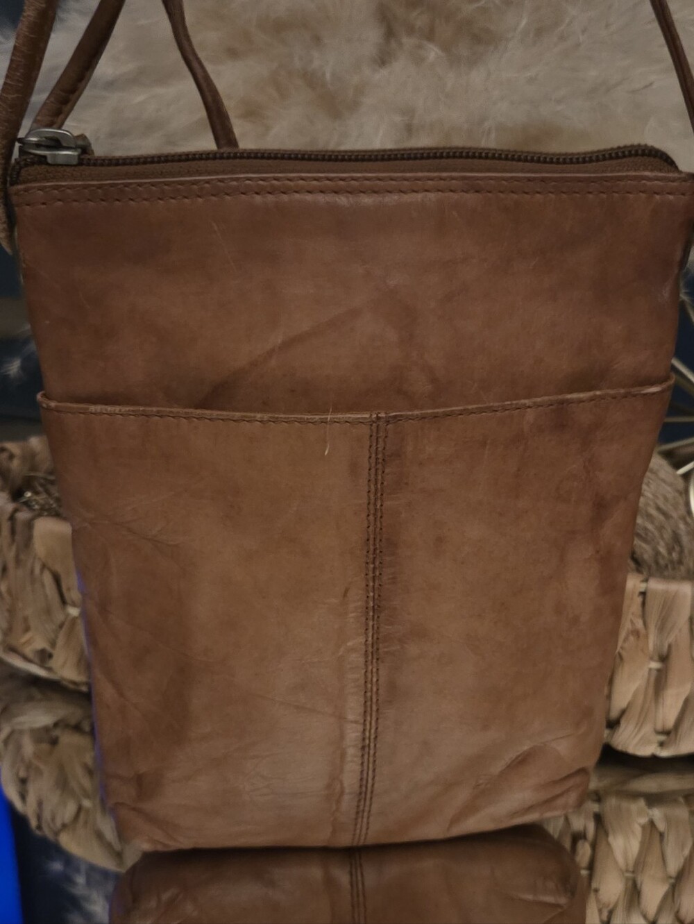 ili New York Genuine Leather Crossbody Bag Cognac Tan